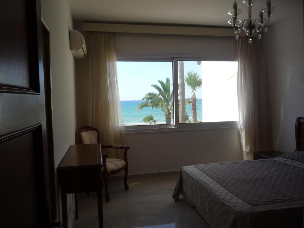 Ларнака: Sandy Beach Apartment 13