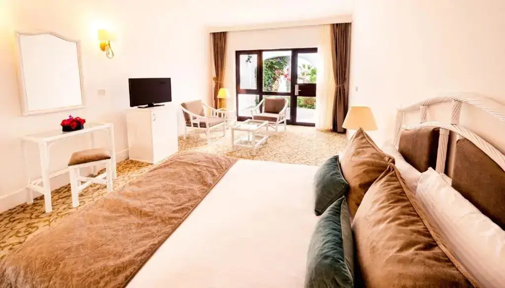 Озанкей: The Olive Tree Hotel