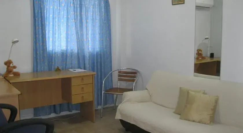 Агиа-Варвара: Apartment No. 7