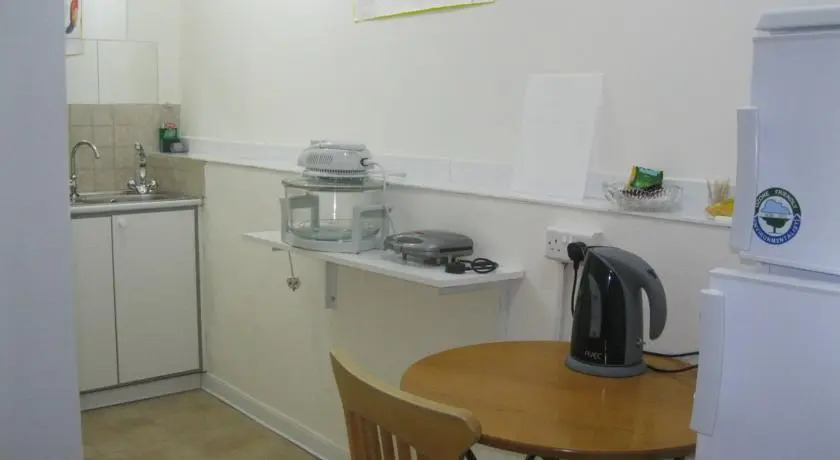 Агиа-Варвара: Apartment No. 7