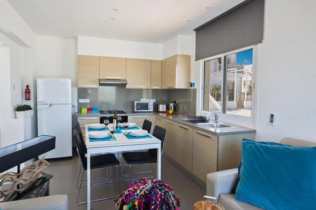 Протарас: Nicholas Seaview Apartments