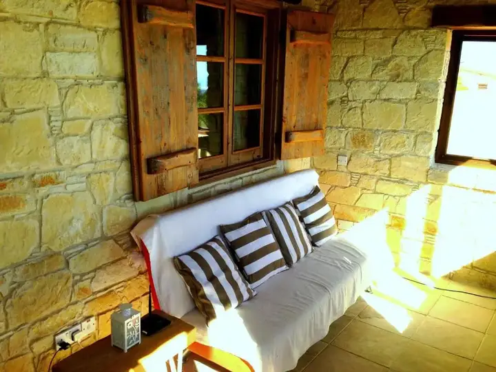 Лофу: Lofou Traditional Stone House