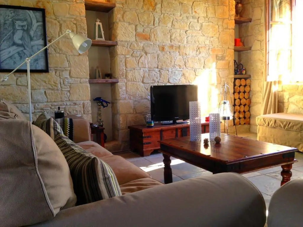 Лофу: Lofou Traditional Stone House