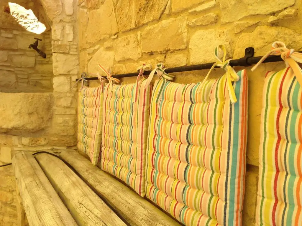 Лофу: Lofou Traditional Stone House