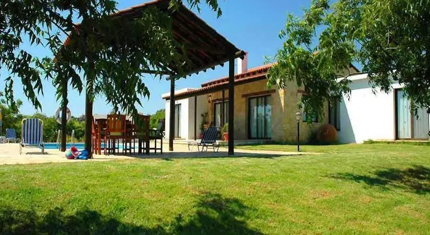 Пейя: Villa Karydia