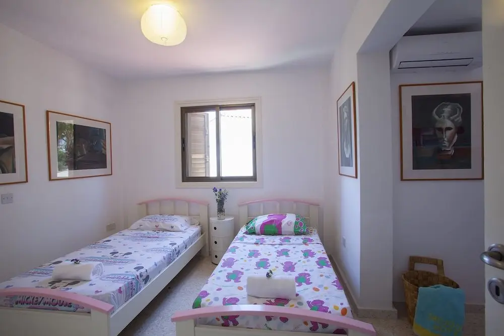 Протарас: Marie Villa