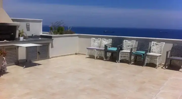 Ларнака: Larnaca Marina Seafront Penthouse