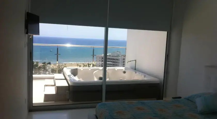 Ларнака: Seaview Penthouse 3B