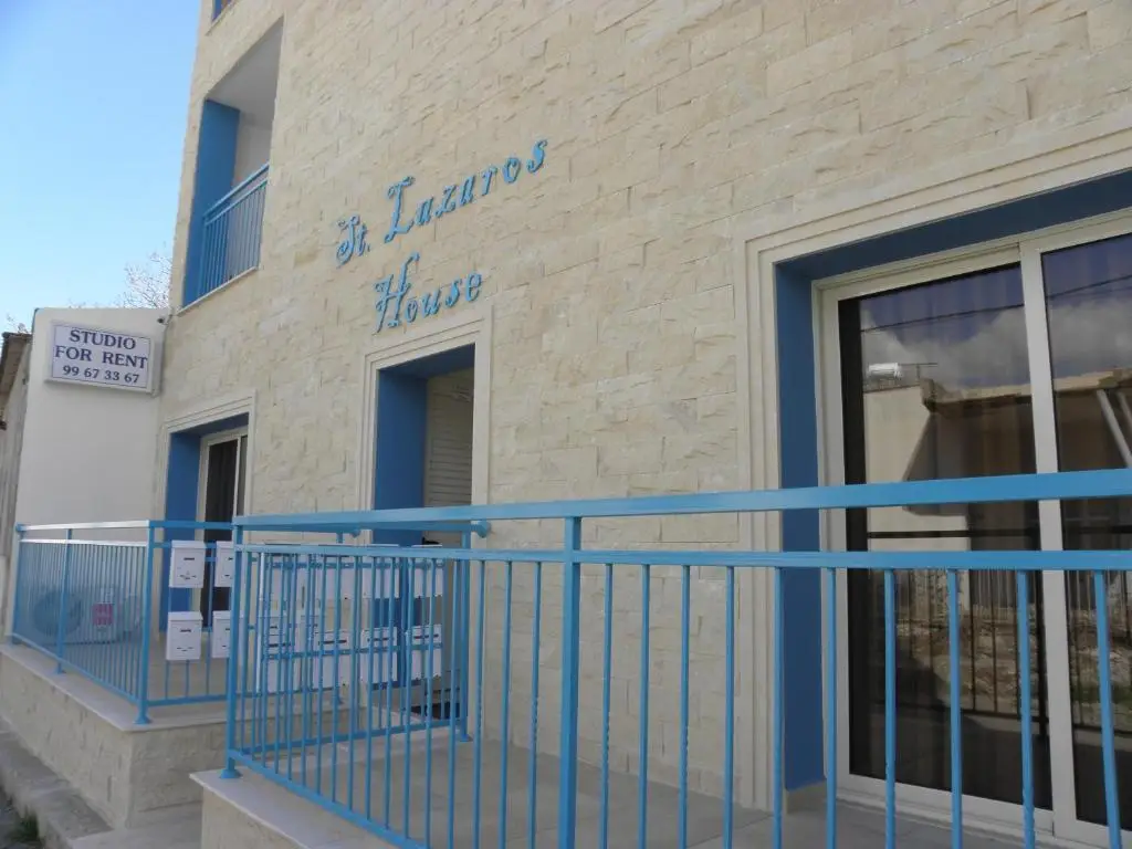 Ларнака: St. Lazaros House