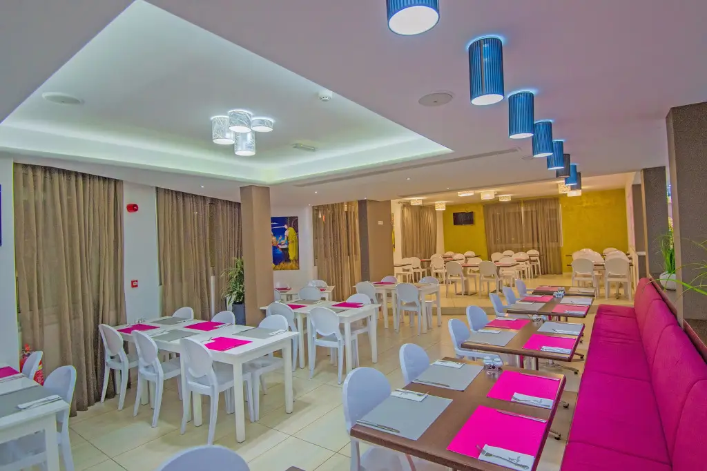 Айя-Напа: New Famagusta Hotel&Suites