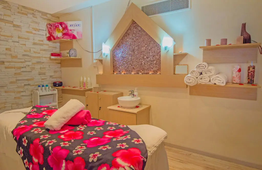 Айя-Напа: New Famagusta Hotel&Suites