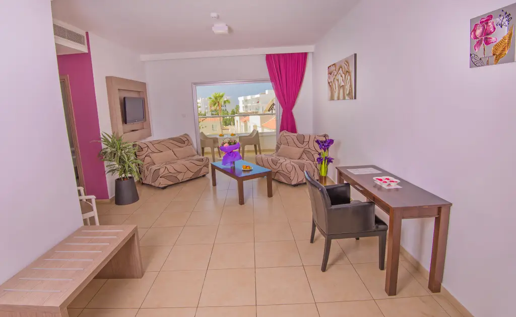 Айя-Напа: New Famagusta Hotel&Suites