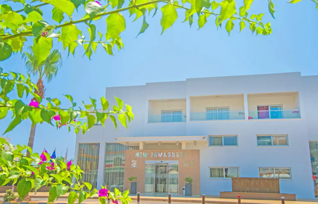 Айя-Напа: New Famagusta Hotel&Suites