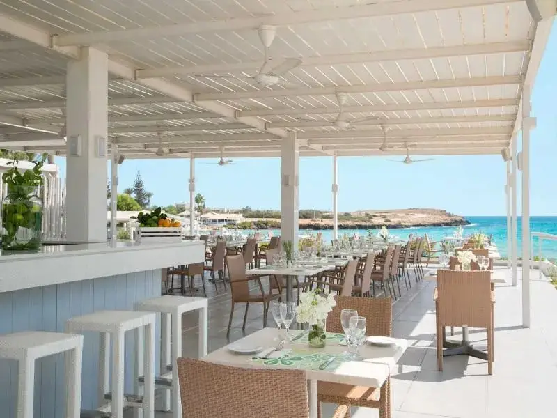 Айя-Напа: Hara Nissi Beach