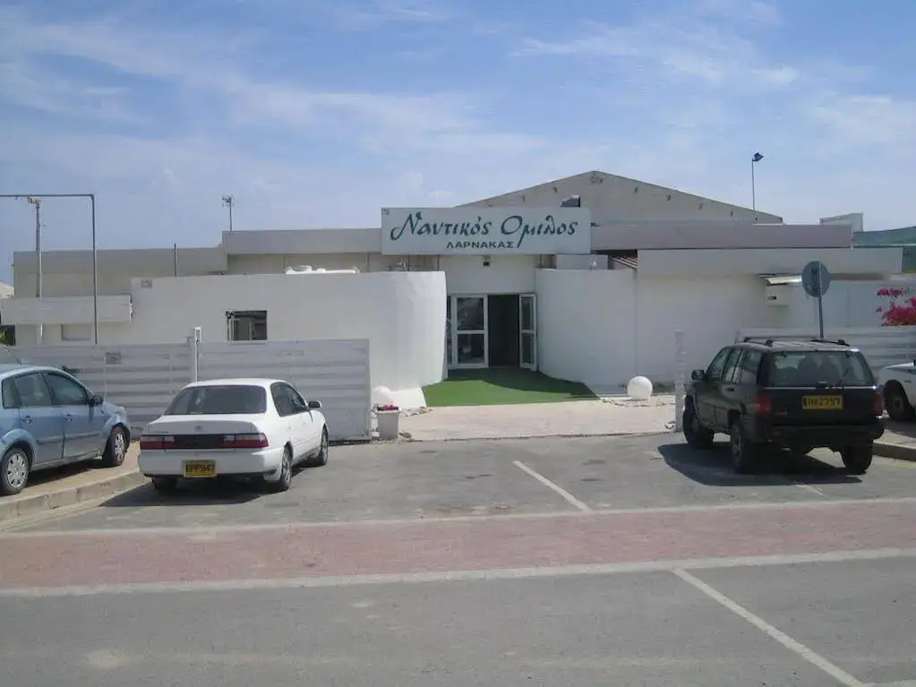 Maisonette Yacht Club — фото 1