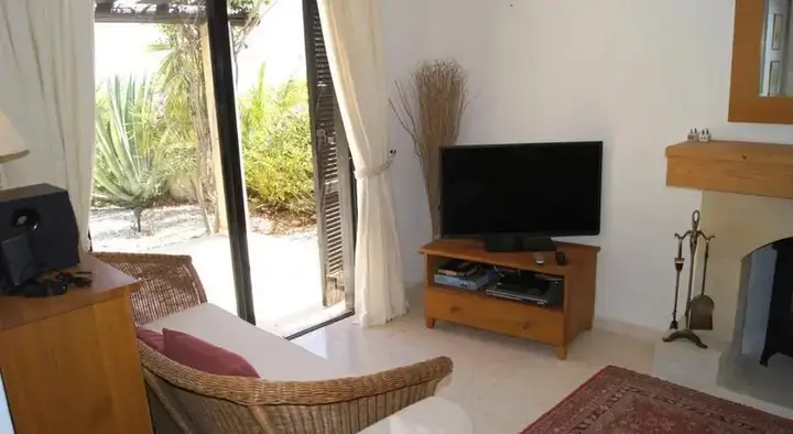 Тала: Kamares Villa