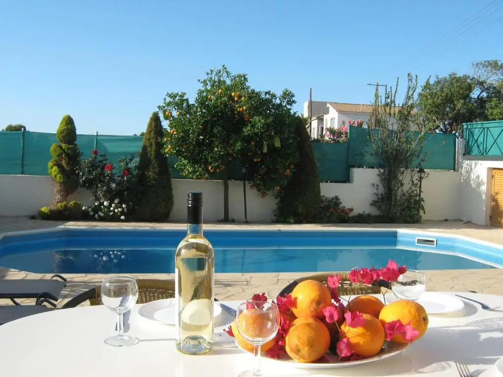 Нео Хорио: Villa Pergia