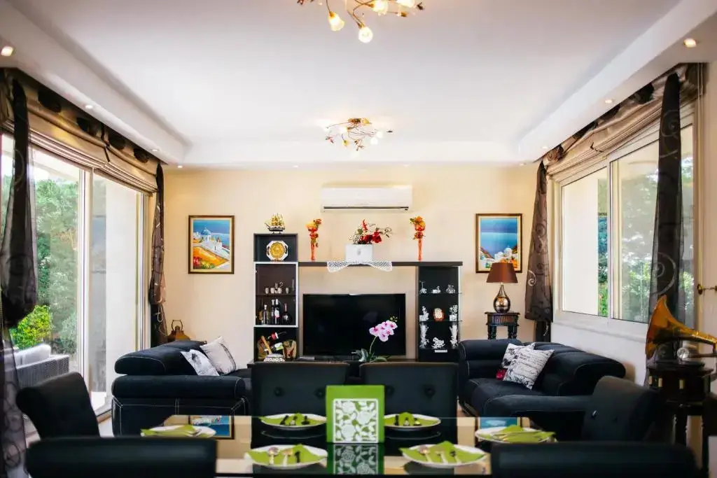Перволия: Villa Mediterranea