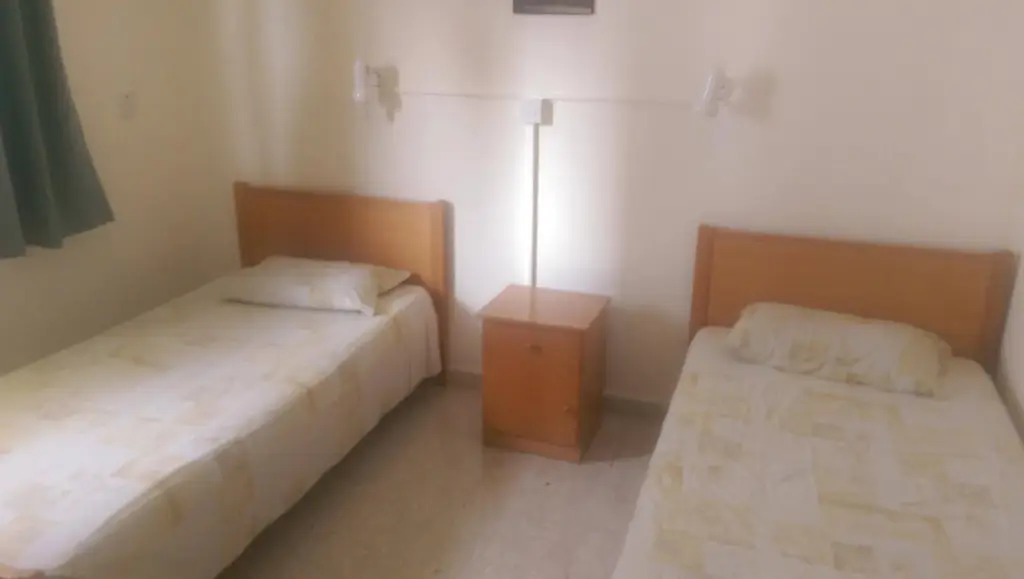Айя-Напа: Barbara Apartments & Annex