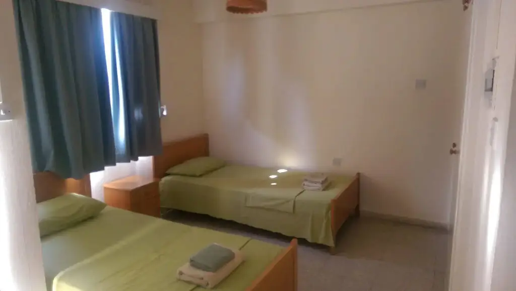 Айя-Напа: Barbara Apartments & Annex