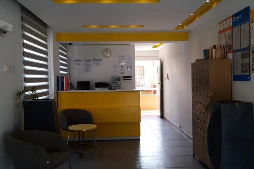 Айя-Напа: Barbara Apartments & Annex