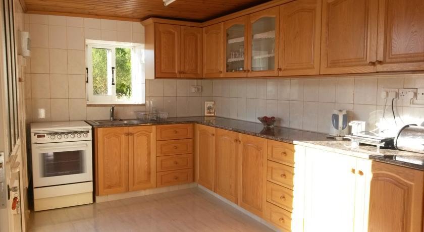 Киссонерга: Antigonis Cottage
