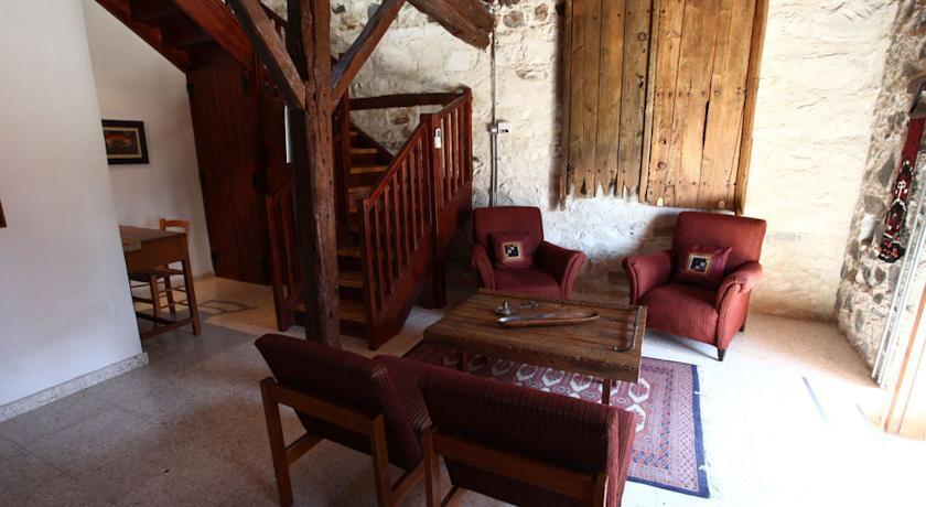Какопетрия: Dorina Cottage