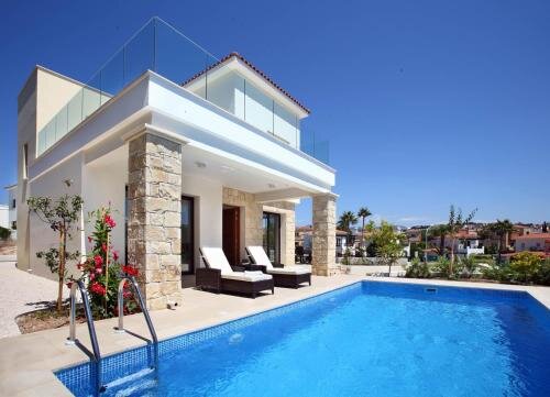 Golden Villas — фото 1