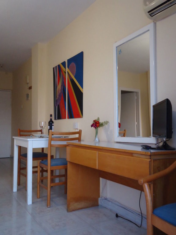 Айя-Напа: Grecian Beach Apartments