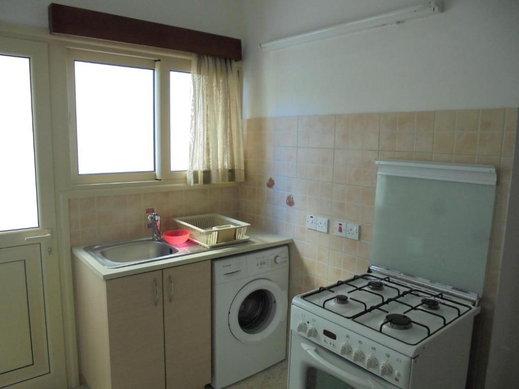 Пафос: Niki Court Holiday Apartments