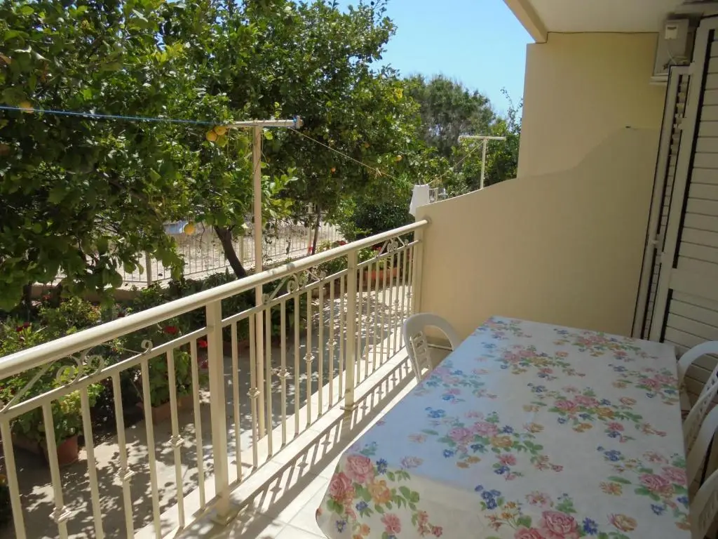 Пафос: Niki Court Holiday Apartments