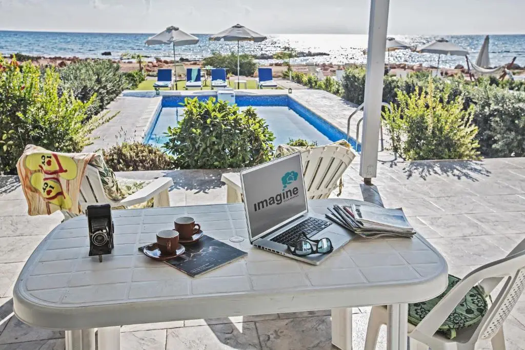 Айя-Напа: Sea front Villa Dagi (Gorgona Complex, Ayia Napa)