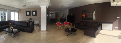 River 201 On The Beach Apartment — фото 1