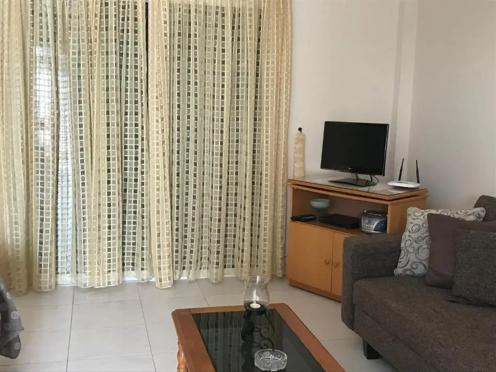 Хлорака: Ikaria Village Apt 201