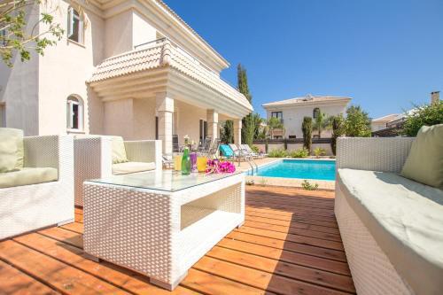 Паралимни: Villa Blue Water Bay 125