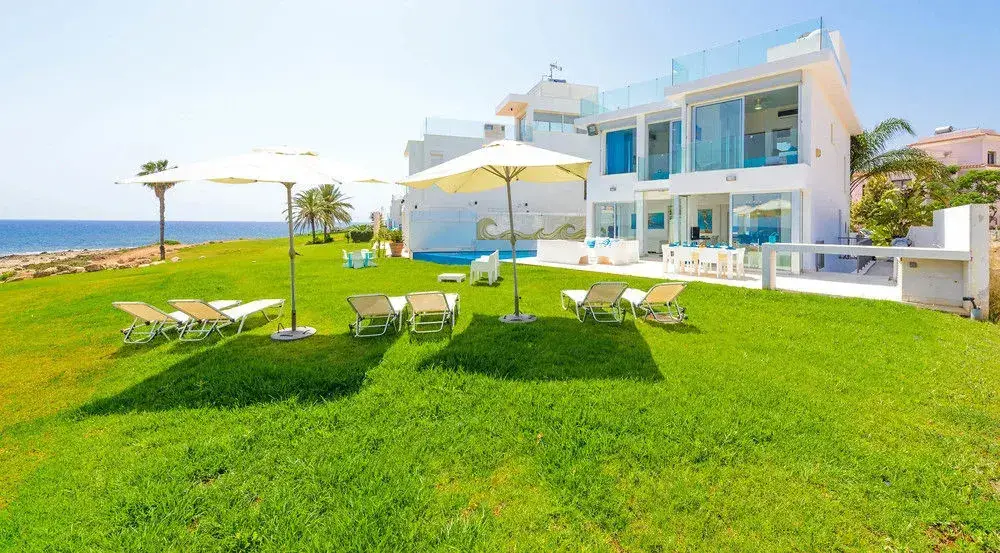 Протарас: Emerald villa