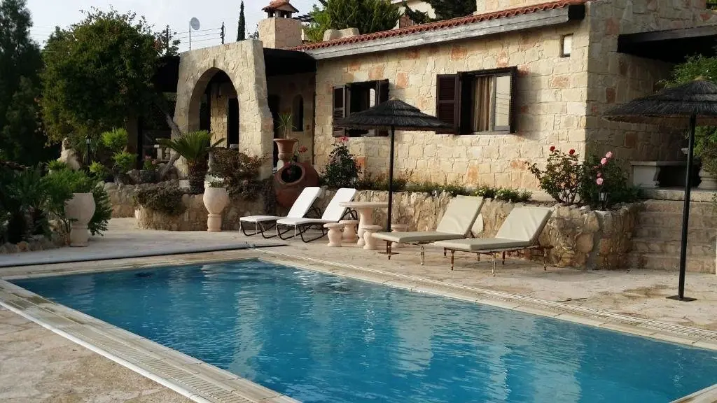 Тала: Garden of Eden Villa