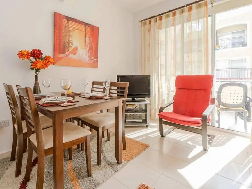 Пафос: Pafilia Garden Apartments