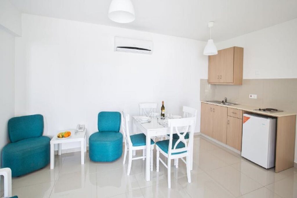 Айя-Напа: Tsokkos Holiday Hotel Apartments