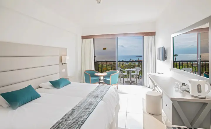 Айя-Напа: Anmaria Beach Hotel