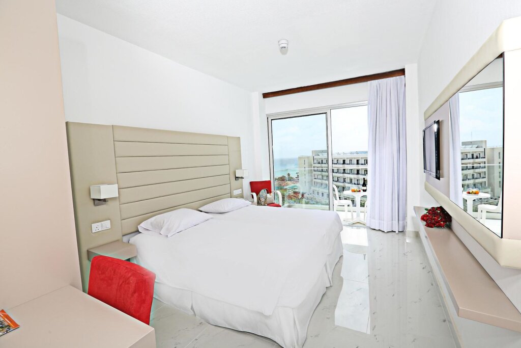 Tsokkos Protaras Hotel — фото 1