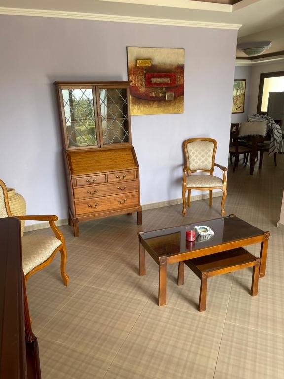 Какопетрия: Softades Cottage