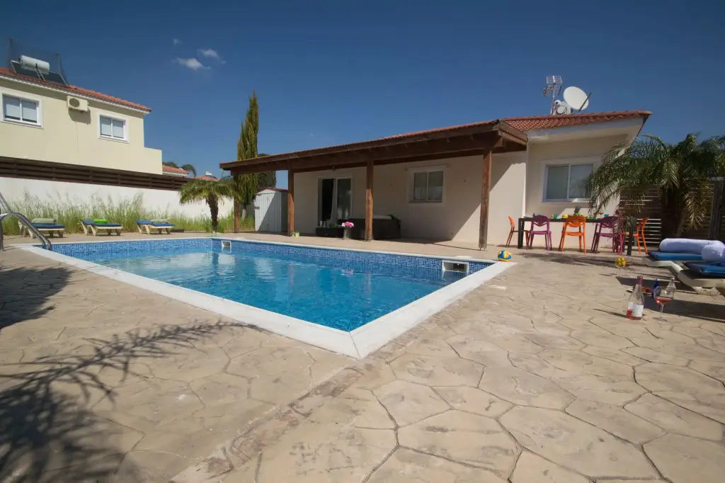 Айя-Напа: Sunset Villa