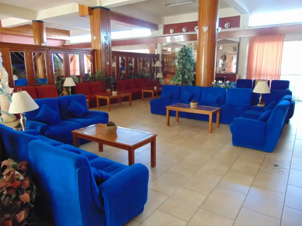 Какопетрия: Hellas Hotel
