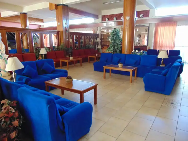 Какопетрия: Hellas Hotel
