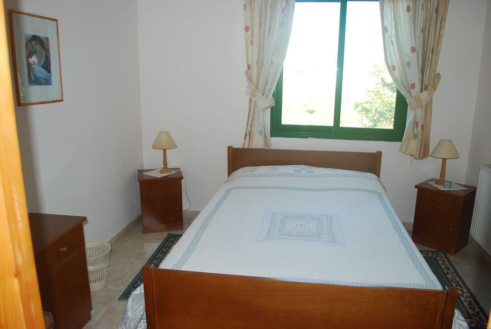 Пейя: Aloni Apartments