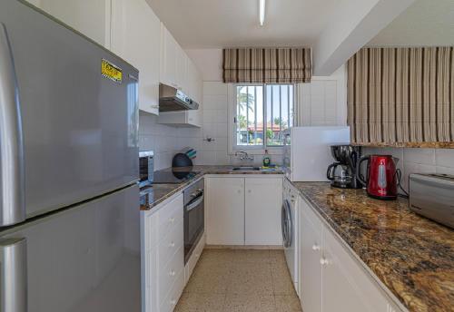 Пейя: Apartment 14 in Coral Bay