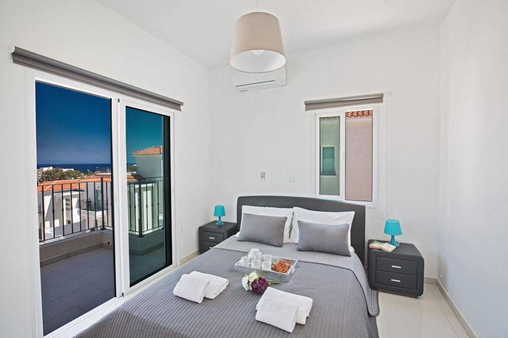 Протарас: Villa Margarita Bay