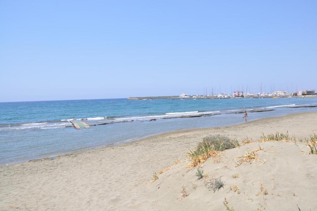 Ларнака: Larnaka Beach House