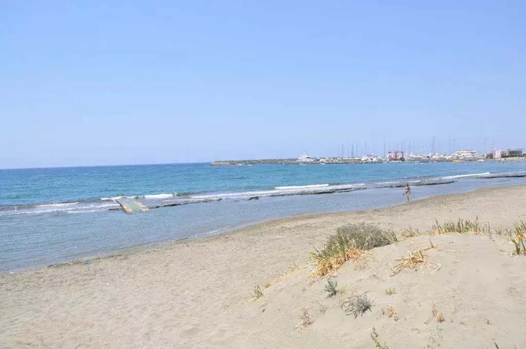 Larnaka Beach House — фото 1